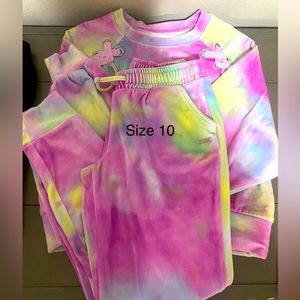 Multi color youth outfit. New without tags